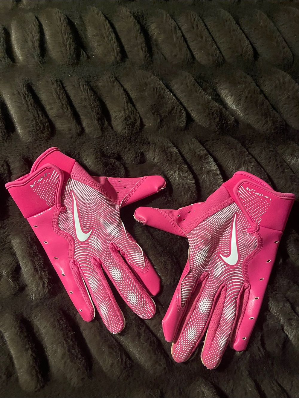 Nike Women’s Hot Pink and White Training Gloves